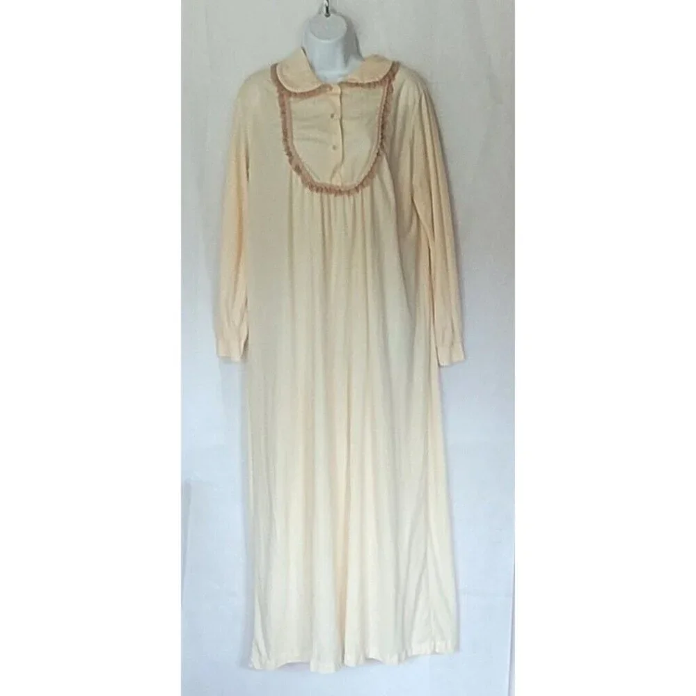 Danielle Night Gown Womans M Vintage Lace Trim Beige Button Front‎ Long Sleeve